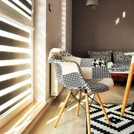 Gray Apartment Келце Екстериор снимка