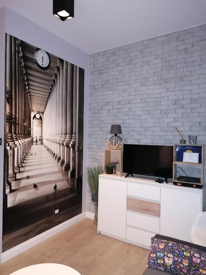 Gray Apartment Келце Екстериор снимка