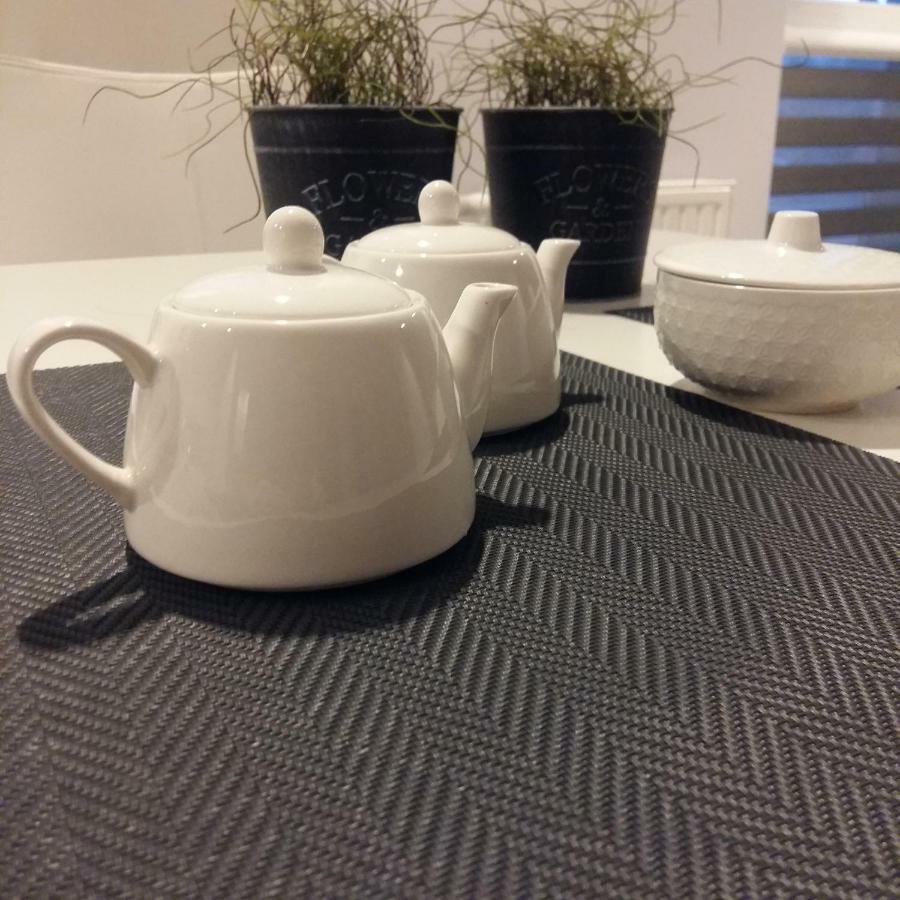 Gray Apartment Келце Екстериор снимка