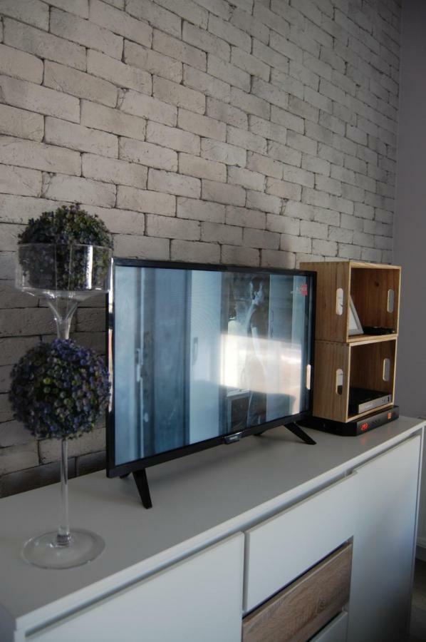 Gray Apartment Келце Екстериор снимка