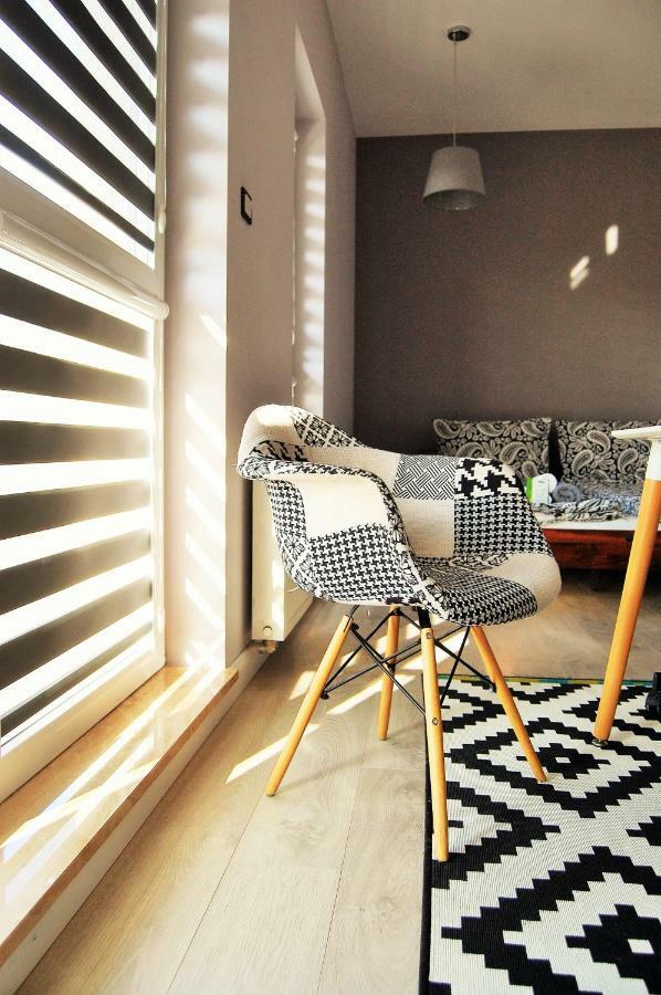 Gray Apartment Келце Екстериор снимка