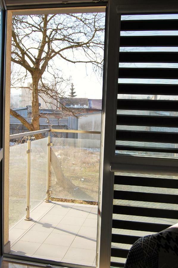 Gray Apartment Келце Екстериор снимка