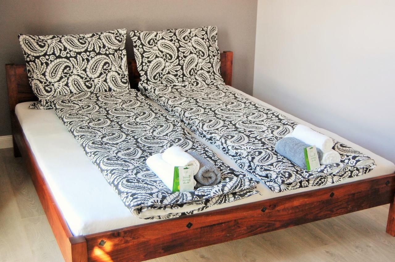 Gray Apartment Келце Екстериор снимка